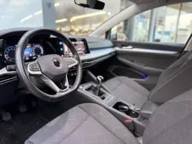 Volkswagen Golf 1.0 TSI Life | Navi | Camera | Adaptive cruise thumbnail 6