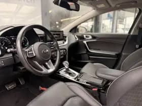 Kia XCeed 1.6 GDi PHEV Executive Line | Panoramadak | Navi | Camera thumbnail 6