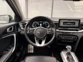 Kia XCeed 1.6 GDi PHEV Executive Line | Panoramadak | Navi | Camera thumbnail 10