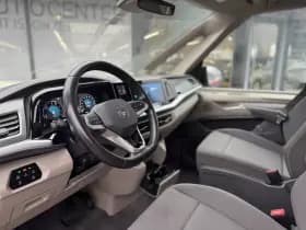 Volkswagen Multivan 1.4 eHyb. L2H1 Style 7p. | Panoramadak | Trekhaak | ACC thumbnail 5