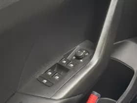 Volkswagen T-Cross 1.0 TSI Life Edition | Virtual | Keyless | Camera thumbnail 23