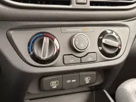 Hyundai I10 1.0 Comfort | Navigatie | Camera | Digital cockpit thumbnail 18