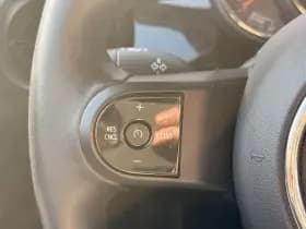 MINI Cooper Mini 1.5 Classic | Camden Edition thumbnail 11