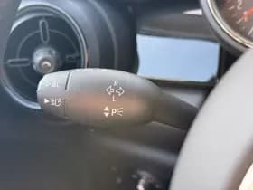 MINI Cooper Mini 1.5 Classic | Camden Edition thumbnail 13