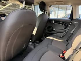 MINI Cooper Mini 1.5 Classic | Camden Edition thumbnail 16