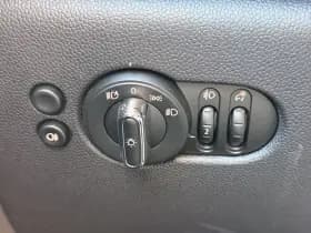 MINI Cooper Mini 1.5 Classic | Camden Edition thumbnail 22