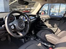 MINI Cooper Mini 1.5 Classic | Camden Edition thumbnail 6