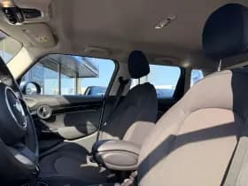 MINI Cooper Mini 1.5 Classic | Camden Edition thumbnail 7