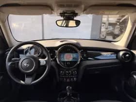 MINI Cooper Mini 1.5 Classic | Camden Edition thumbnail 8