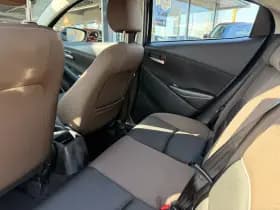 Mazda 2 1.5 Skyactiv-G | Carplay | Airco | Cruise Control thumbnail 15