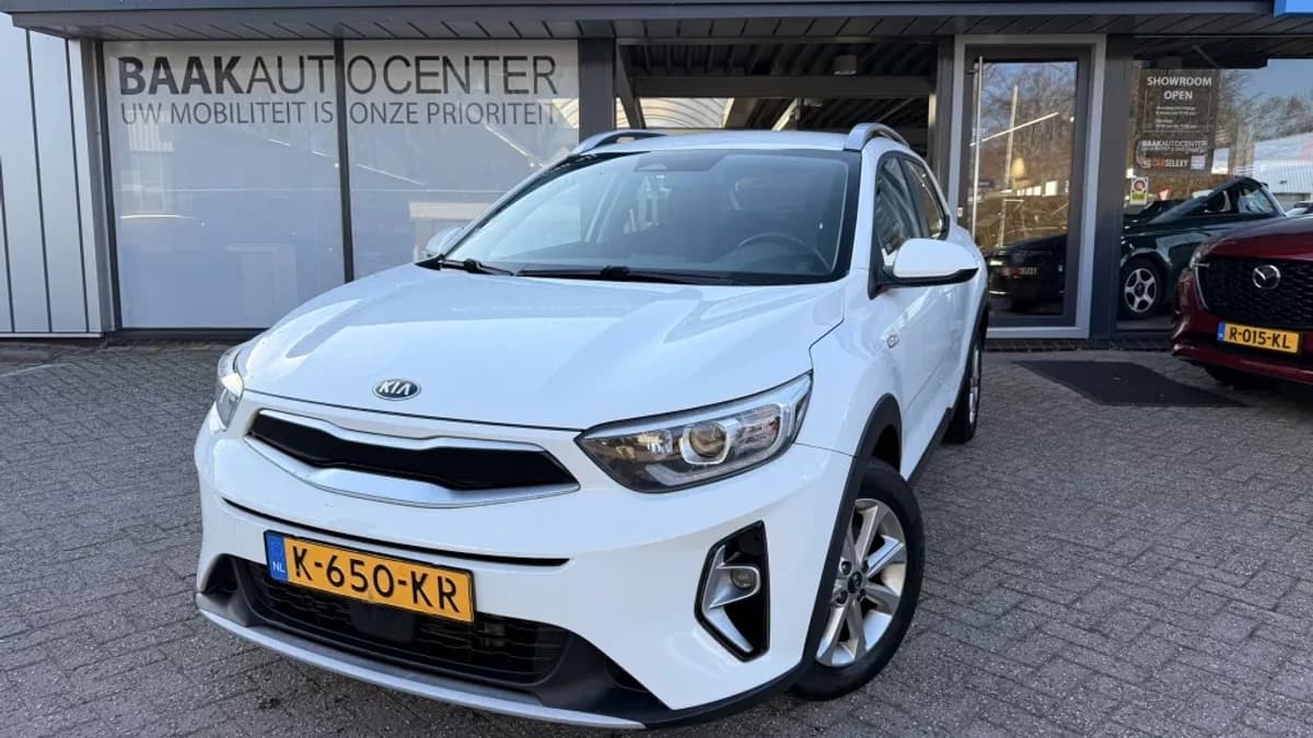 Kia Stonic 1.0 T-GDi MHEV Dynamic Line | Camera | Climate — foto 1