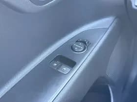 Kia Stonic 1.0 T-GDi MHEV Dynamic Line | Camera | Climate thumbnail 20