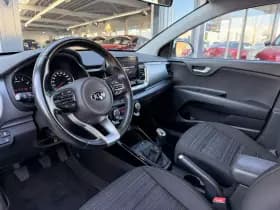 Kia Stonic 1.0 T-GDi MHEV Dynamic Line | Camera | Climate thumbnail 6