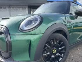 MINI Electric Mini Classic 33 kWh | Keyless | Navi | Stoel / stuurverw. thumbnail 2