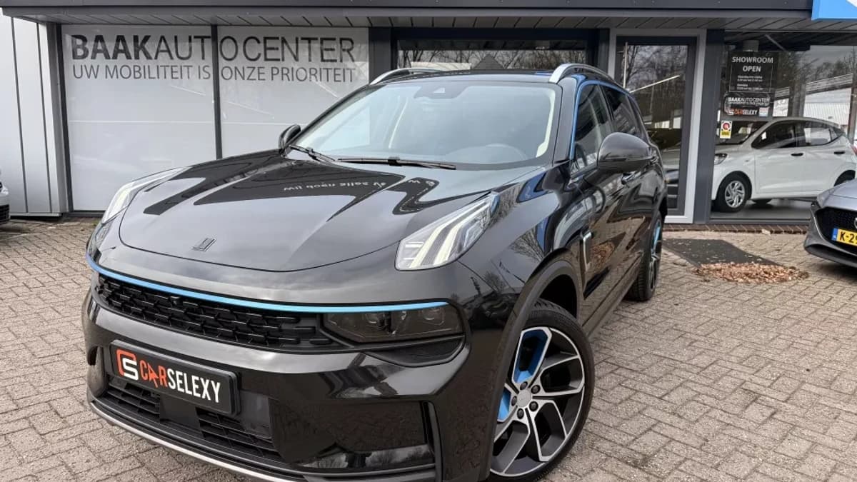 Lynk & Co 01 1.5 | Navi | Panoramadak | Memory | Trekhaak — foto 1