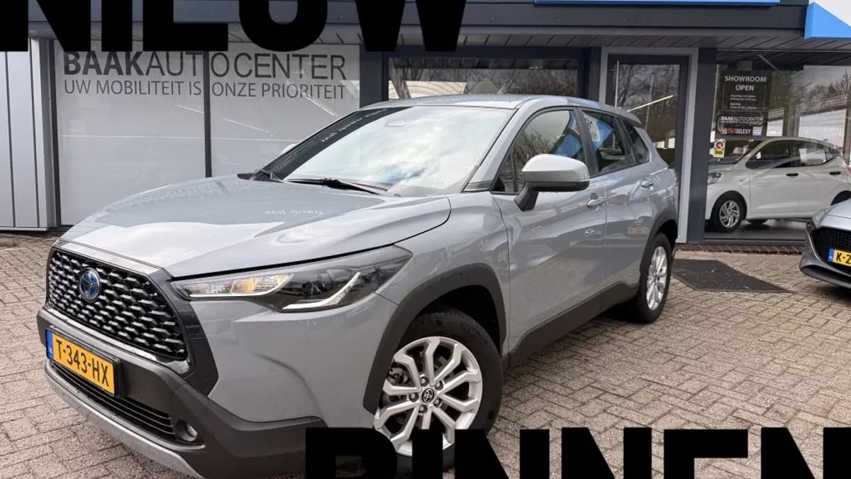 Toyota Corolla Cross 2.0 HP Hybrid Active | Carplay | ACC | Camera — foto 1