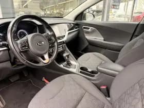 Kia Niro 1.6 GDi Hybrid ComfortLine | Carplay | Climate thumbnail 6