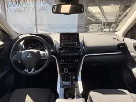 Mitsubishi Eclipse Cross 2.4 PHEV Intense | Camera | Cruise | Climate thumbnail 9