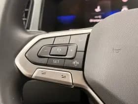 Volkswagen T-Roc thumbnail 11