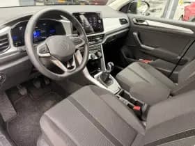 Volkswagen T-Roc thumbnail 6