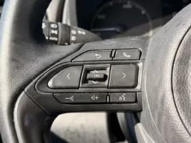 Toyota Yaris thumbnail 11