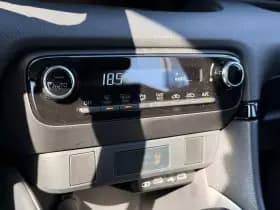 Toyota Yaris thumbnail 19