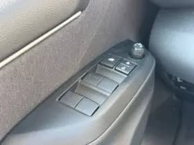 Toyota Yaris thumbnail 21