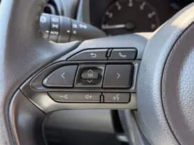 Toyota Yaris thumbnail 11