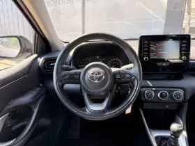 Toyota Yaris thumbnail 9