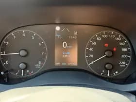 Toyota Yaris thumbnail 10