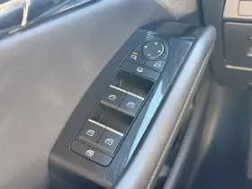 Mazda 3 thumbnail 23