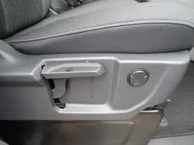 Ford Tourneo Custom 2.5 Plug-IN Hybrid 233 PK L2H1 Titanium | Incl. BTW & BPM | 8 Persoons | Adaptieve Led Koplampen | Trekhaak Wegklapbaar | Blis | Adaptieve Cruise. | Camera | Uit Voorraad Leverbaar thumbnail 19