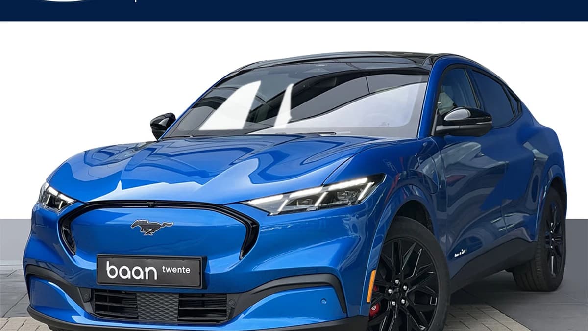 Ford Mustang Mach-E Extended Premium RWD 88 kWh | Panorama dak | 19 inch Machined Black | B&O | Elekt. achterklep | Warmtewerende voorruit — foto 1