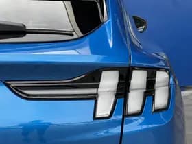 Ford Mustang Mach-E Extended Premium RWD 88 kWh | Panorama dak | 19 inch Machined Black | B&O | Elekt. achterklep | Warmtewerende voorruit thumbnail 12