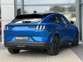 Ford Mustang Mach-E Extended Premium RWD 88 kWh | Panorama dak | 19 inch Machined Black | B&O | Elekt. achterklep | Warmtewerende voorruit thumbnail 3