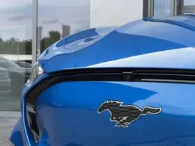 Ford Mustang Mach-E Extended Premium RWD 88 kWh | Panorama dak | 19 inch Machined Black | B&O | Elekt. achterklep | Warmtewerende voorruit thumbnail 8