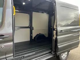 Ford Transit 350 2.0 TDCI L2H2 Limited 165 PK | Automaat | Comfort Stoelen | 2x schuifdeur | Adaptive Cruise | BLIS | Adaptive Cruise | 360 Camera | thumbnail 22