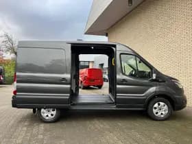 Ford Transit 350 2.0 TDCI L2H2 Limited 165 PK | Automaat | Comfort Stoelen | 2x schuifdeur | Adaptive Cruise | BLIS | Adaptive Cruise | 360 Camera | thumbnail 4