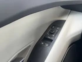 Ford Capri Style Standard Range RWD 170 PK 52 kWh | Camera | Winter Pack | Comfort Pack | All weather banden | Navi | Apple Carplay | thumbnail 14