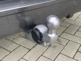 Ford Tourneo Custom PHEV 233PK L1 Sport | Geel kenteken | Incl. BPM & BTW | 8 Persoons | Panoramadak | Inklapbare trekhaak | 1.850kg trekgw. thumbnail 13