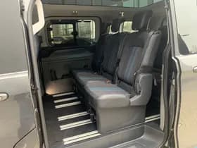 Ford Tourneo Custom PHEV 233PK L1 Sport | Geel kenteken | Incl. BPM & BTW | 8 Persoons | Panoramadak | Inklapbare trekhaak | 1.850kg trekgw. thumbnail 22