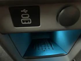 Ford Tourneo Custom PHEV 233PK L1 Sport | Geel kenteken | Incl. BPM & BTW | 8 Persoons | Panoramadak | Inklapbare trekhaak | 1.850kg trekgw. thumbnail 34