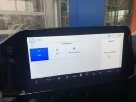 Ford Tourneo Custom PHEV 233PK L1 Sport | Geel kenteken | Incl. BPM & BTW | 8 Persoons | Panoramadak | Inklapbare trekhaak | 1.850kg trekgw. thumbnail 43