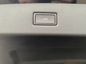 Ford Explorer Premium Extended Range AWD 79 kWh 340 PK thumbnail 12