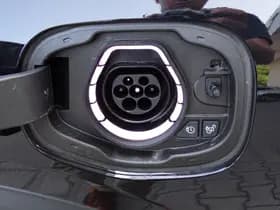 Ford Kuga 2.5 PHEV 243pk Titanium | 2.100kg trekgw. | Winter Pack | Camera | Navigatie | Cruise Control | Apple Carplay thumbnail 8