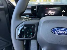 Ford Explorer Premium Extended Range RWD 77 kWh thumbnail 17