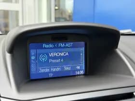 Ford Fiesta 1.0 Style Essential | Dealer onderhouden | Navigatie | Airco | Bluetooth thumbnail 22