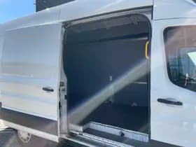 Ford Transit thumbnail 18