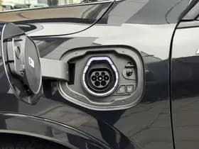 Ford Kuga 2.5 PHEV ST-Line thumbnail 8