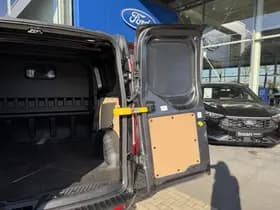 Ford Transit Custom 300 L2H1 2.0 TDCI 170pk Limited DC | Camera | Trekhaak | Bijrijdersstoel | 2x schuifdeur | Voorruitverw. thumbnail 17